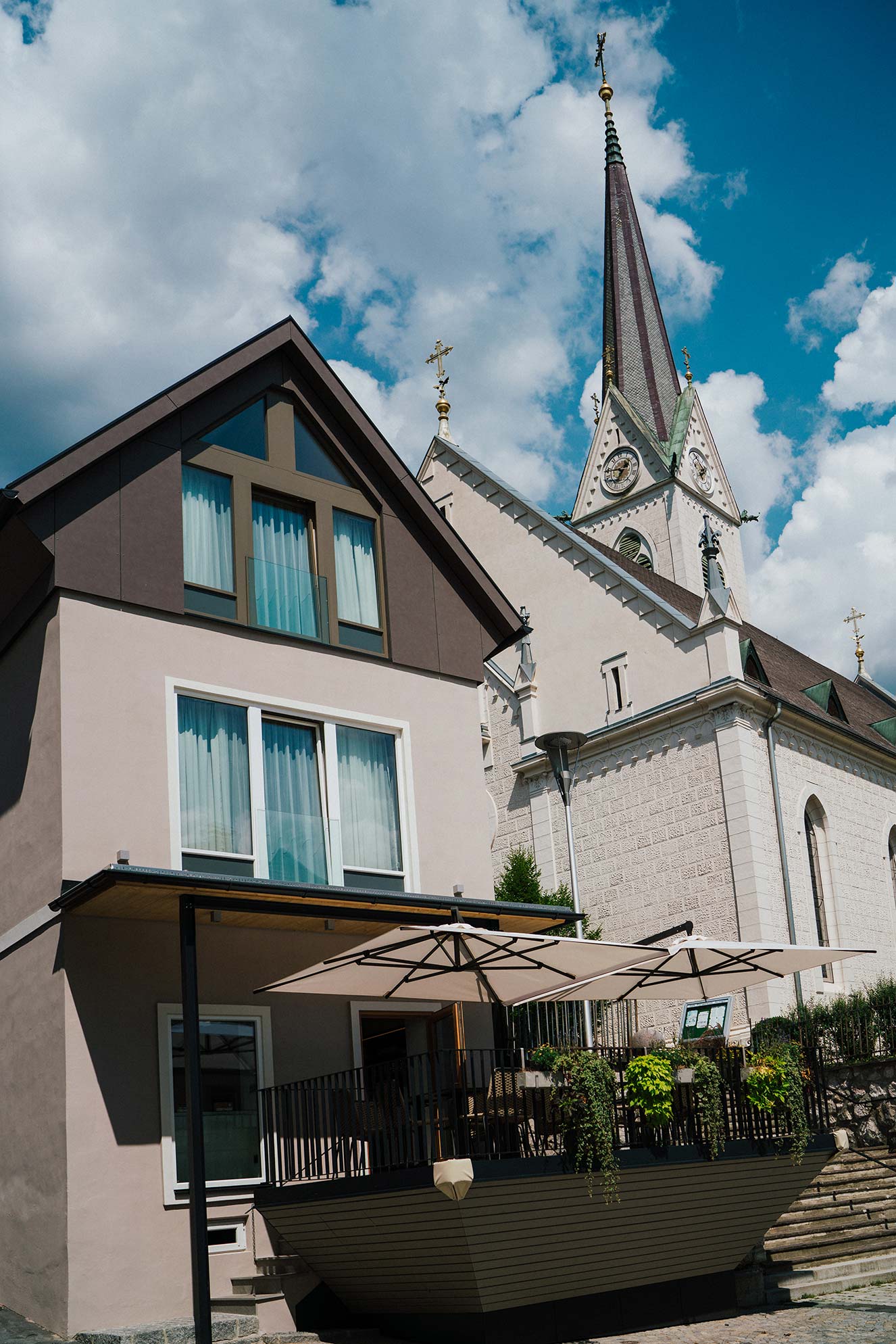 Der Kleine Bär mit Kirche