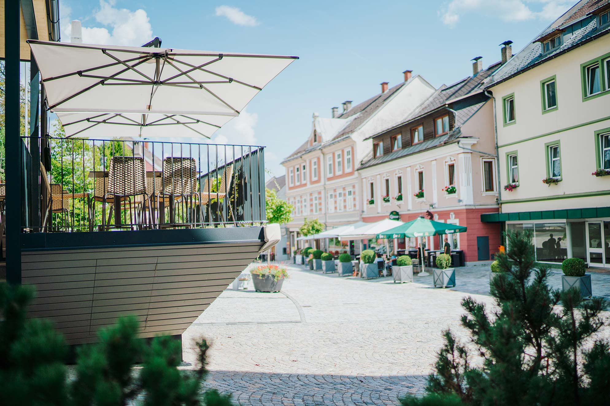 Terrasse mit Hauptplatz